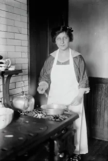 Domestic Appliance Prints: Rosedale, between c1915 and c1920. Creator: Bain News Service