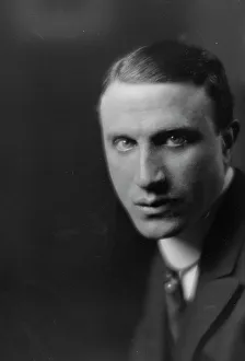 Starched Collar Prints: Rosen, Felix, Mr. portrait photograph, 1916 Feb. 28. Creator: Arnold Genthe