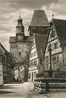 Toll Gate Prints: Rothenburg o. d. T. - Roderbogen - Markusturm, 1931. Artist: Kurt Hielscher