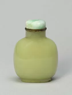 Rounded Square-Shaped Snuff Bottle, Qing dynasty (1644-1911), 1750-1820. Creator: Unknown