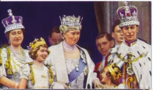 Smiling Collection: The Royal Family on the balcony of Buckingham Palace, on the occasion of King George VIs coronation