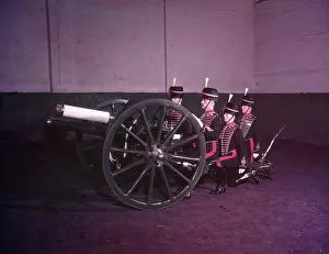 Cannon Prints: Royal Horse Artillery gun team in full dress