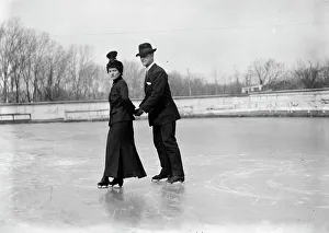 R.P. Hobson & wife, between c1910 and c1915. Creator: Bain News Service