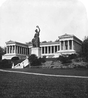 Images Dated 6th February 2008: The Ruhmeshalle and Bavaria statue, Munich, Germany, c1900. Artist: Wurthle & Sons