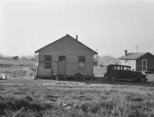 Rural shack community on outskirts of town... near Klamath Falls, Oregon, 1939. Creator: Dorothea Lange