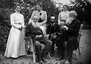 Leo Tolstoy Gallery: Russian author Leo Tolstoy with visitors, Yasnaya Polyana, Russia, late 19th or early 20th century