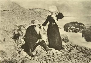 Images Dated 15th March 2011: Russian author Leo Tolstoy and his wife Sophia by the Black Sea, Crimea, Russia, 1902