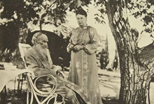 Leo Tolstoy Gallery: Russian author Leo Tolstoy and his wife Sophia by the Black Sea, Crimea, Russia, 1902