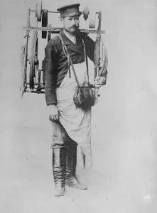 Itinerant Prints: Russian Peddler, between c1915 and c1920. Creator: Bain News Service