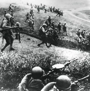 Russian troops on the counter-attack, Mozdok region, northern Caucasus, September 1942 Russian troops on the counter-attack, Mozdok region, northern Caucasus, September 1942