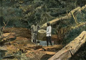 L Boulanger Prints: Saint-Elie. La Battee (Recherche De L Or), (Panning for Gold), 1900. Creator: Unknown