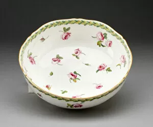 Saladier Bowl, Sèvres, 1773. Creator: Sèvres Porcelain Manufactory