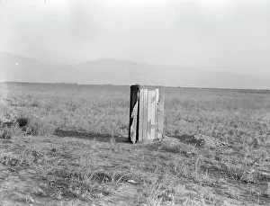 Sanitation Prints: Sanitary facilities for migratory workers