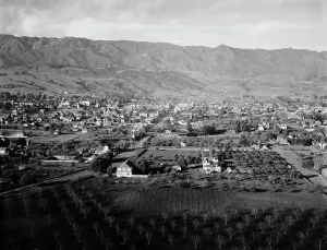 View From Above Prints: Santa Barbara, Cal. between 1900 and 1906. Creator: Unknown