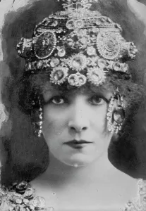 Bernhardt Sarah Prints: Sarah Bernhardt with elaborate headdress, 1912. Creator: Bain News Service