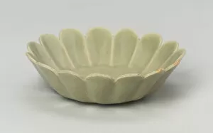 Yaozhou Ware Gallery: Scalloped-Rimmed Dish, Southern Song dynasty (1127-1279). Creator: Unknown
