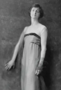 Schaffer, Edward, Mrs. portrait photograph, 1915. Creator: Arnold Genthe