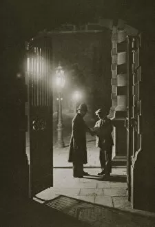 Police Officer Collection: Scotland Yard in the early hours of the morning, the Embankment, London, 20th century