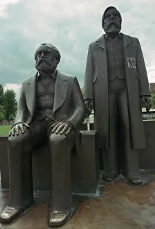 Side By Side Prints: Sculpture of Karl Marx and Engels