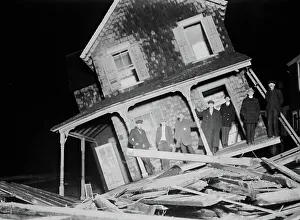 Storm Damage Prints: Seabright - Wrecked cottage, 1914. Creator: Bain News Service