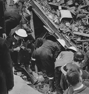 Trapped Collection: The search goes on, 1941 (1942)