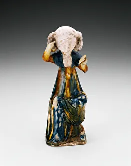 Seated Women Holding Mirror, Tang dynasty (A. D. 618-907), first half of 8th century