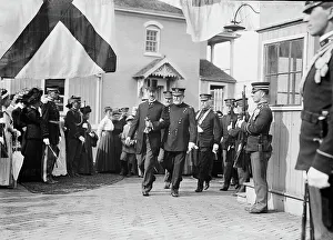 Secy Stimson & Gen. Grant at lawn party, Gov's Island. 1911. Creator: Bain News Service