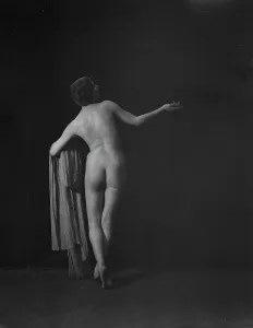 Seibel, Ernani, Miss, 1919 June 21. Creator: Arnold Genthe