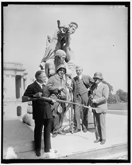 Us Capitol Prints: Senator Thompson & German war relics