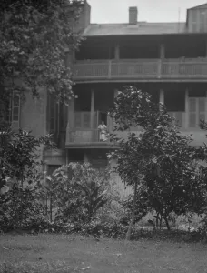 Servants Quarter Prints: Service wing, New Orleans, between 1920 and 1926. Creator: Arnold Genthe