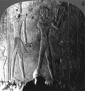 Images Dated 5th January 2008: Sethos I and his son Ramses II worshiping their ancestors, Abydos, Egypt