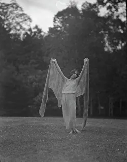 Margaret Severn Prints: Severn, Margaret, Miss, 1923 July 16. Creator: Arnold Genthe