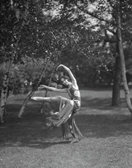 Severn, Margaret, Miss, 1923 July 16. Creator: Arnold Genthe