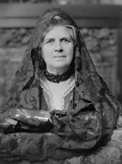 Mantilla Prints: Seymour, Mrs. aunt of, portrait photograph, 1916. Creator: Arnold Genthe