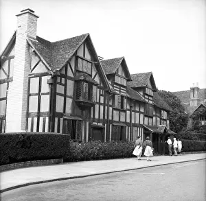 Visitor Prints: Shakespeare's birthplace, Stratford-upon-Avon