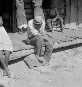 Dilapidated Prints: The sharecropper harvest is over in tobacco