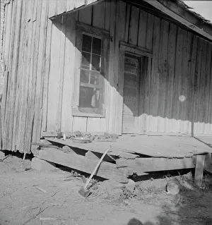 Mississippi United States Of America Prints: Sharecropper's cabin, Mississippi, 1937. Creator: Dorothea Lange