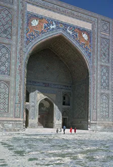 Scale Prints: Shir-Dar Madrasa in Samarkand, 17th century
