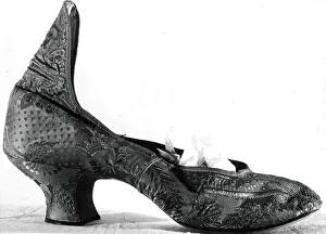 Objecttextiles Prints: Shoe (Single), France, 1880s. Creator: Unknown