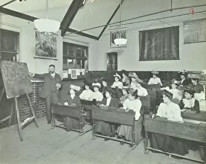 Class Gallery: Shorthand class for women, Choumert Road Evening Institute, London, 1907