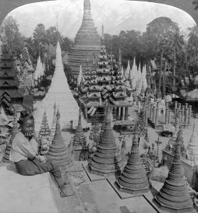 Rangoon Prints: Shwedagon Pagoda, Rangoon, Burma, c1900s(?). Artist: Underwood & Underwood