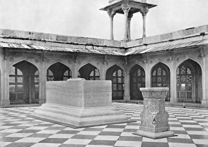 Timurid Gallery: Sikandra. The Tomb of Akbar. Monument on Roof, c1910. Creator: Unknown