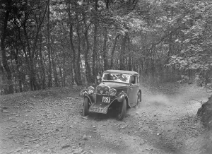 Singer coupe competing in the B&HMC Brighton-Beer Trial, Fingle Bridge Hill, Devon, 1934
