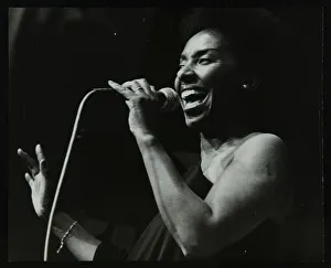 Elaine Prints: Singer Elaine Delmar performing at Berkhamsted Civic Centre, Hertfordshire, 1986