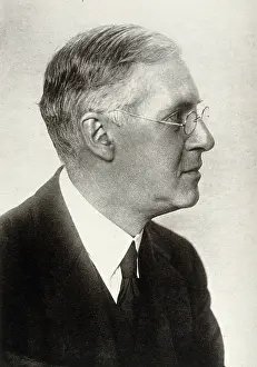 Hallett Henry Prints: Sir Henry Hallett Dale. Creator: Unknown