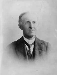 Civil Servant Prints: Sir Maclay, between c1915 and c1920. Creator: Bain News Service