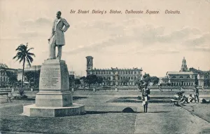 Calcutta Collection: Sir Stuart (Steuart) Baileys Statue, Dalhousie Square, Calcutta, c1910