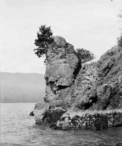 Outcrop Prints: Siwash Rock, Stanley Park, Vancouver, B.C. c1902. Creator: Unknown