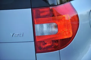 Skoda Yeti 2009. Artist: Simon Clay