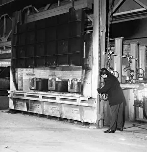 Iron And Steel Industry Gallery: The small ingot furnace, Park Gate Iron & Steel Co, Rotherham, South Yorkshire, 1964